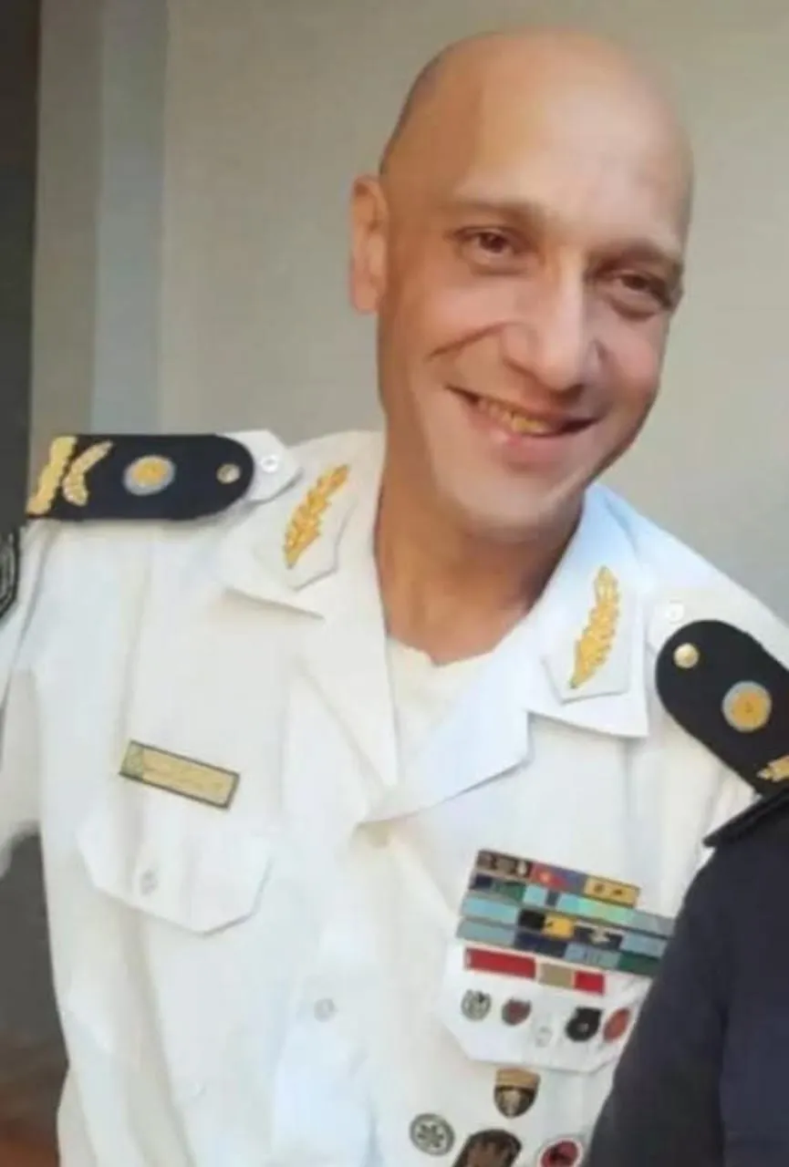 8 PRINCIPAL