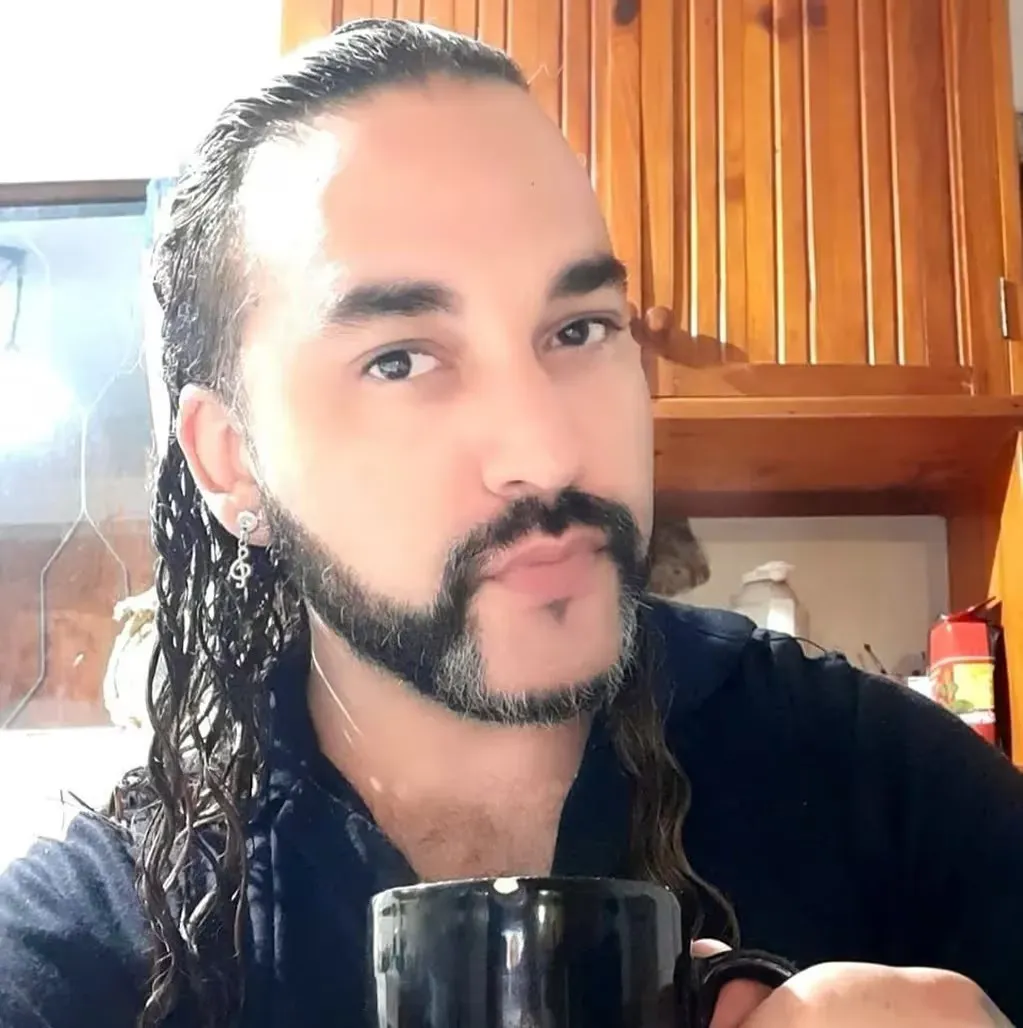 a2ab58e2-c37c-4967-9ffb-e198c7c7bef5