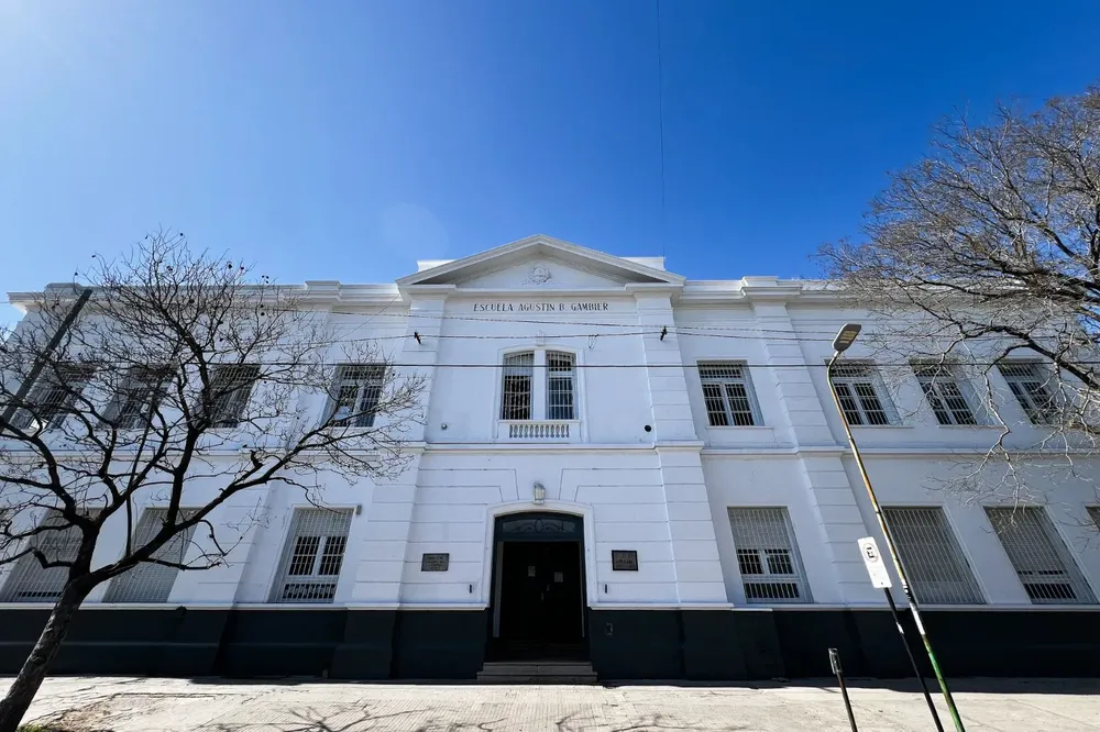 e7eb98f5-c108-4578-beb5-2caa03d5f9fc