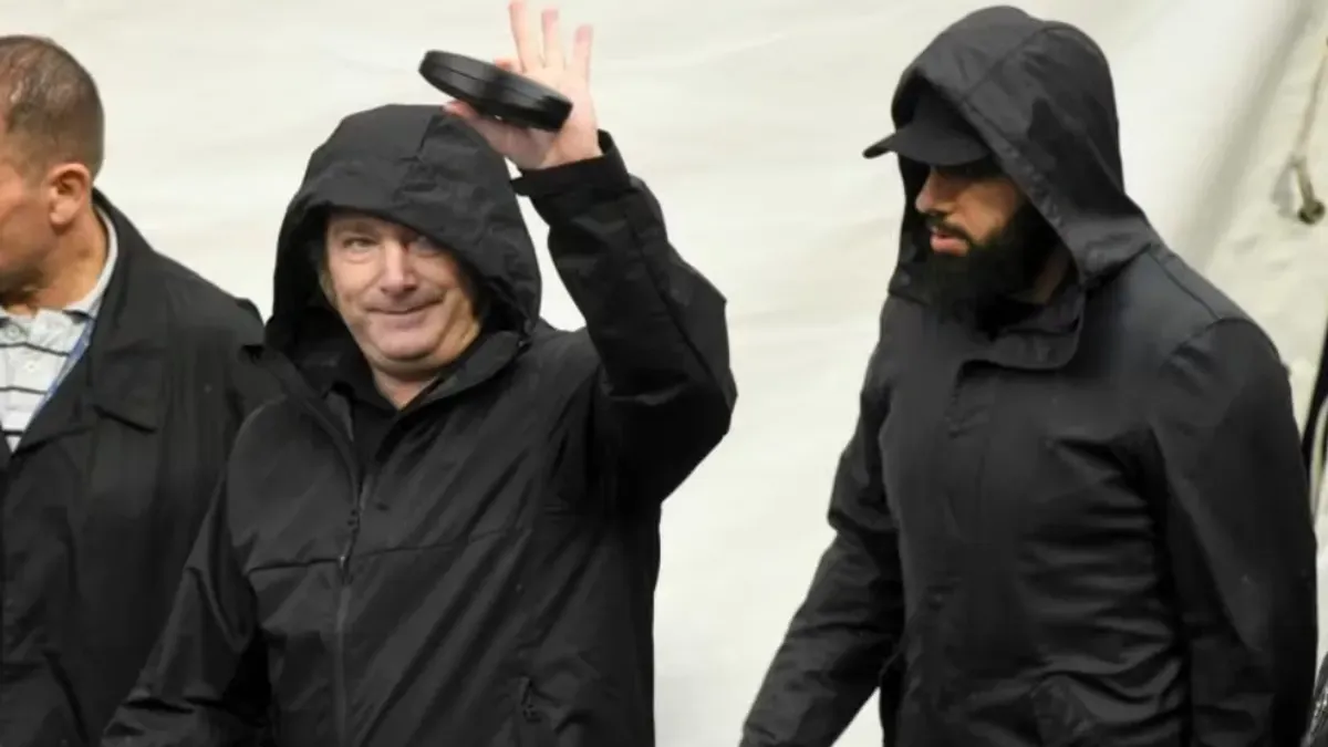 multimedia.normal.9f3895e9a0a8b109.MTIwMHg2NzZfcXVpZW4tbWlzdGVyaW9zby1ob21icmVfbm9ybWFsLndlYnA=