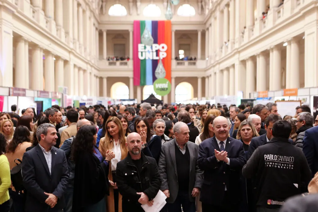 5b30b9c3-b131-4ad6-9b8a-5cf2b0436a5e